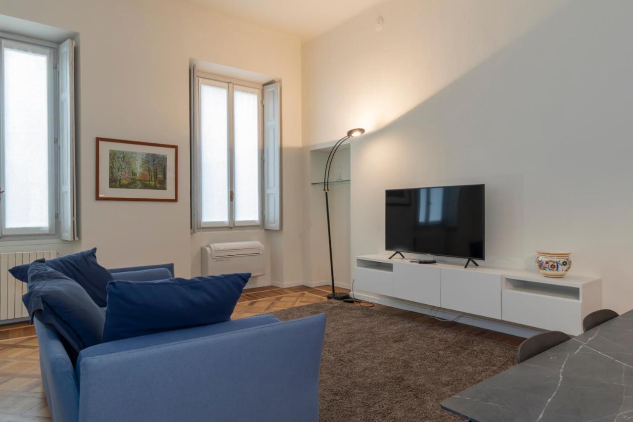 Luxury Apartment Near Duomo Italia 38 Milán Exterior foto
